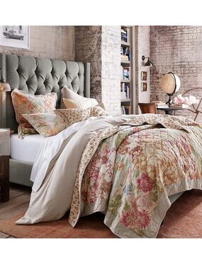 Pottery Barn Carolina Queen Quilt